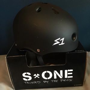 S1 Helmet